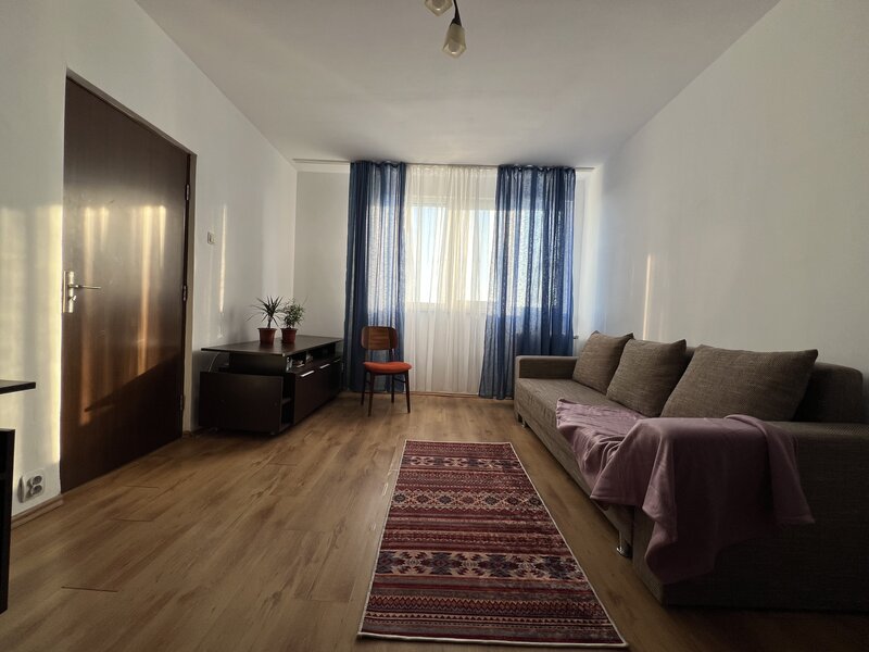 Piata Chibrit, Metrou 1 Mai, Clabucet,